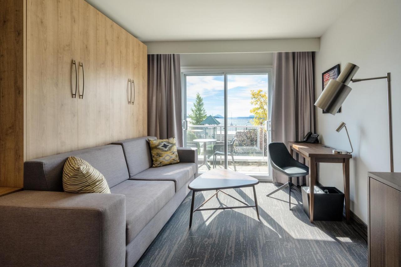 Hotel Verso Magog Exterior photo